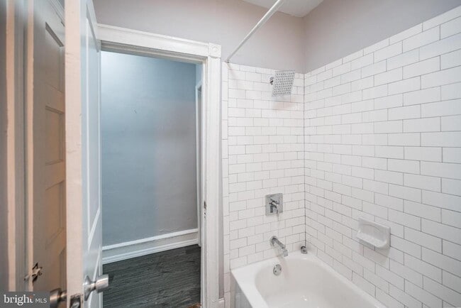 Photo - 5847 Willows Ave