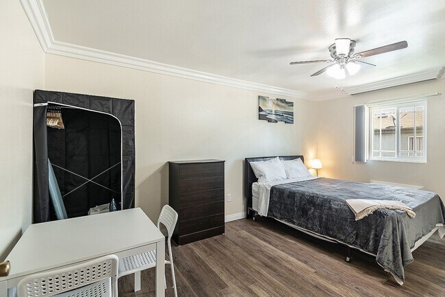 Photo - Broadway Studios