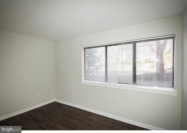 Photo - 2030 Royal Fern Ct Unit 1A