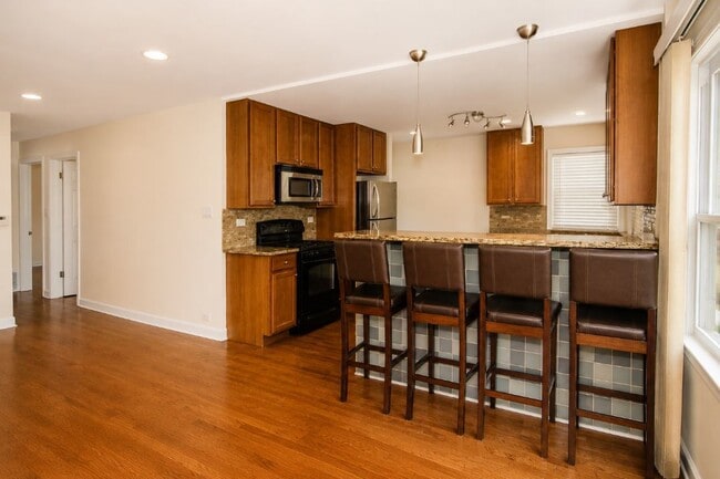 Photo - 9311 Latrobe Ave