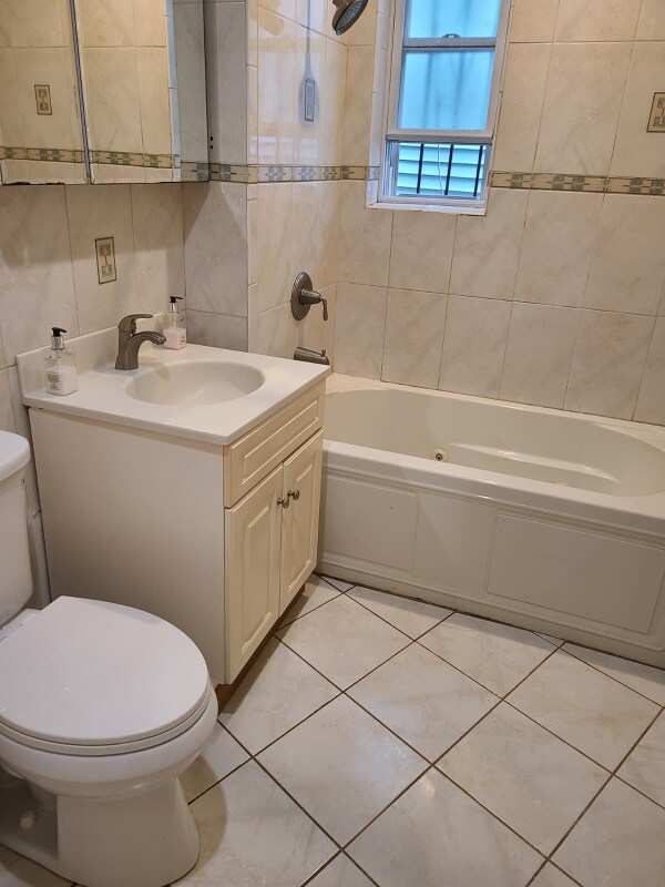 Photo - 1033 E 217th St Unit 1