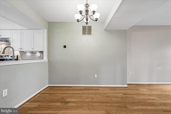 Photo - 2002 Derby Ridge Ln