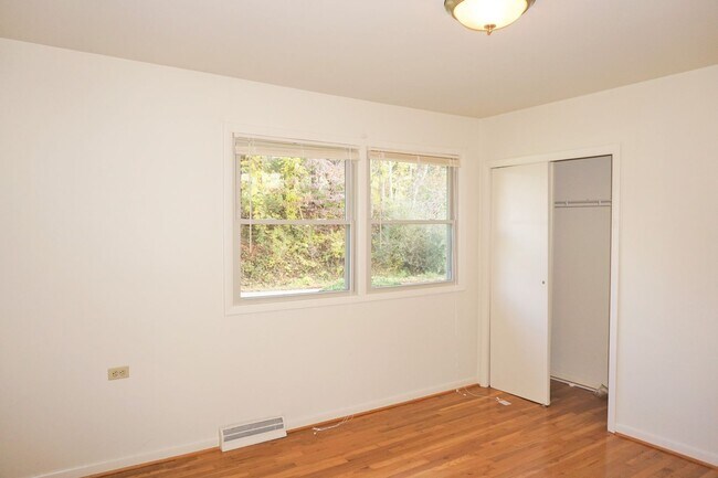 Photo - North Garden area/ single family home - Enjoy Country Living only 10 minutes to UVA