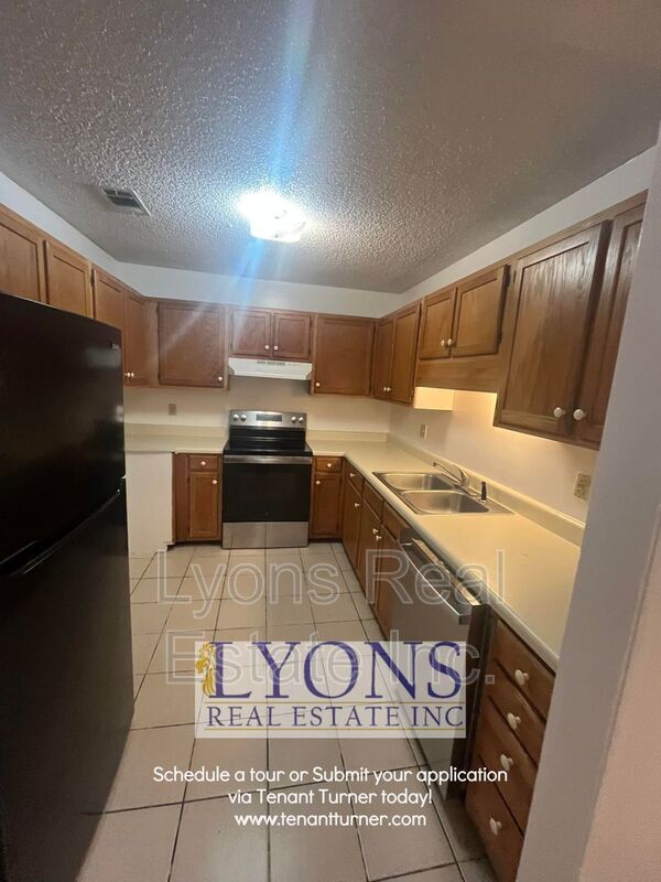 Photo - 1100 S Gordon Ave