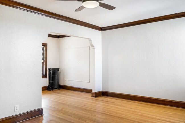 Photo - 3919 N Morris Blvd Unidad 306