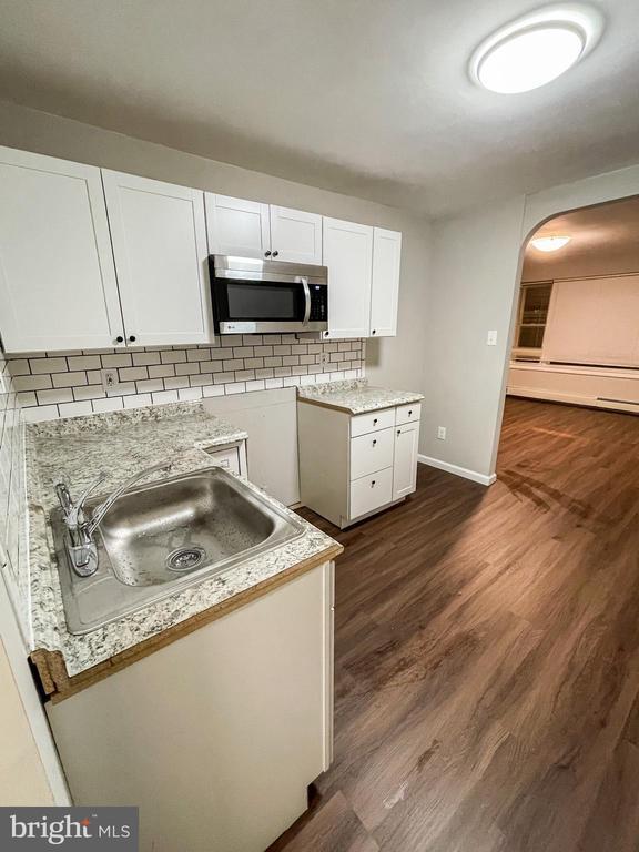Building Photo - 539 Glenview St Unit 1ST FL Rental