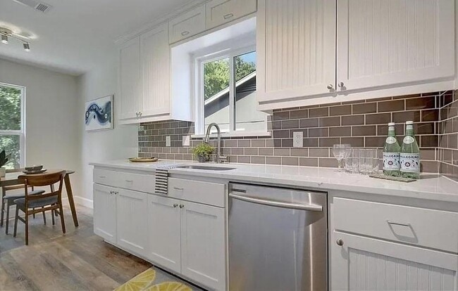 Photo - 3211 Kittyhawk Cove