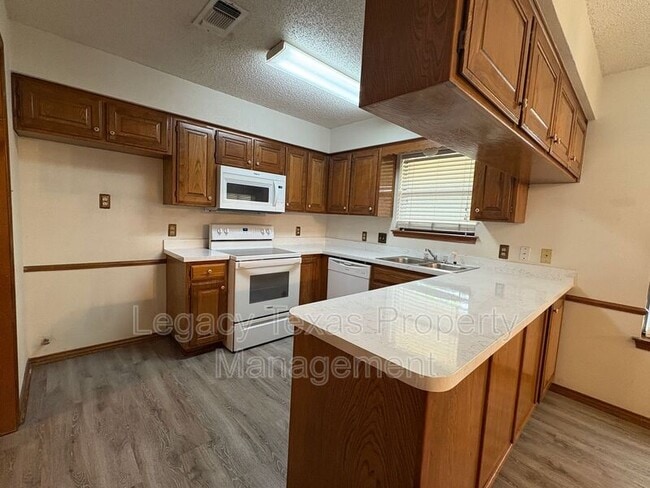 Photo - 1203 Stonelake Dr