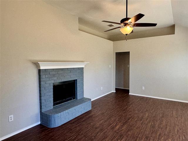 Photo - 225 Amherst Dr