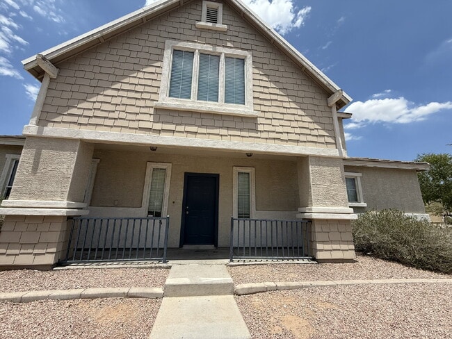 Building Photo - "Spacious 3-Bedroom Gem with 2.5 Baths in ... Rental