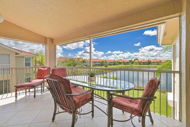 Photo - NOW AVAILABLE - Gorgeous Condo in Huntington Lakes!