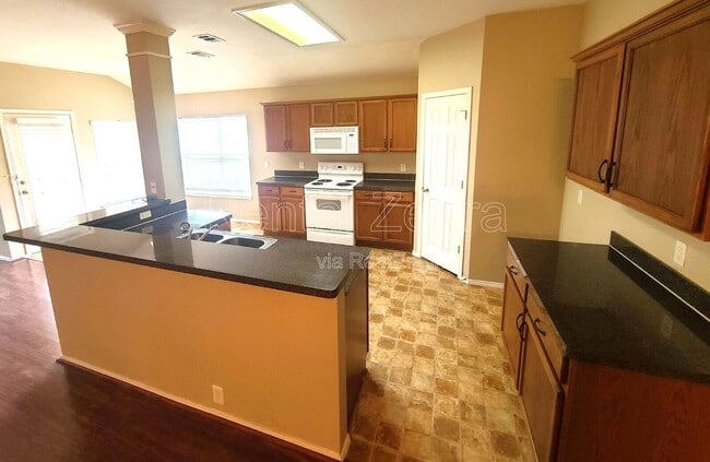 Photo - 8612 Orleans Ln