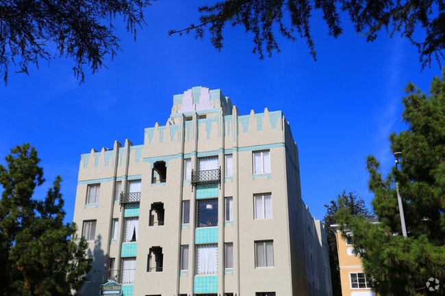 Los Feliz Manor - Los Feliz Manor