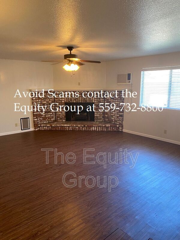 Photo - 693 S Laspina St