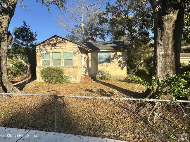 Building Photo - 3557 Penton St Rental