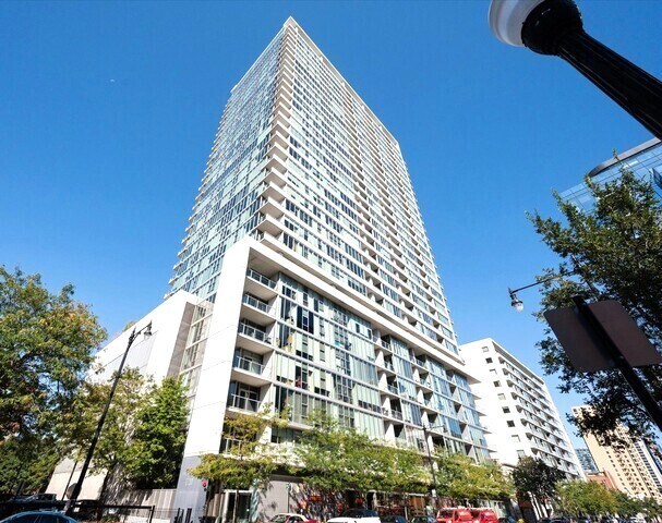 Building Photo - 1720 S Michigan Ave