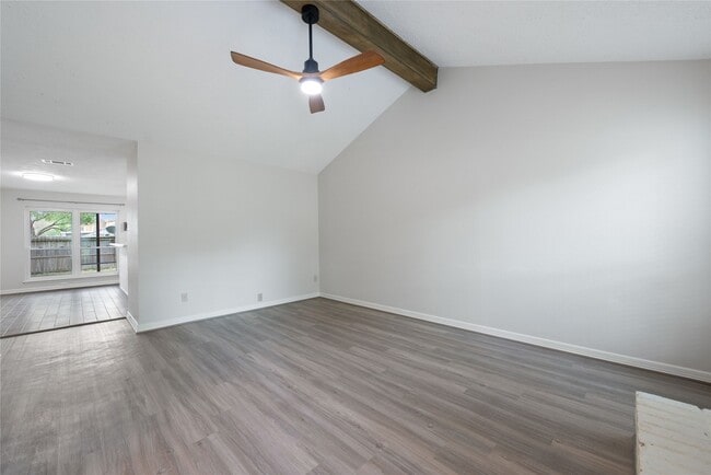 Photo - 11805 Southlake Dr
