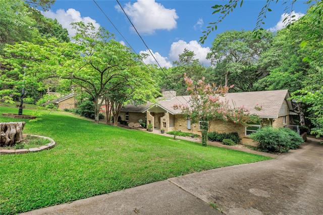 Photo - 511 W Red Bird Ln