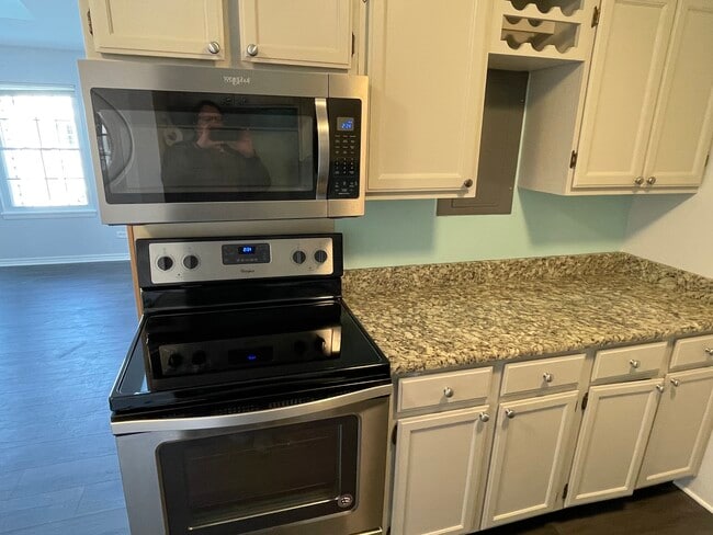 Photo - 1426 E Wyndham Cir Unit 201