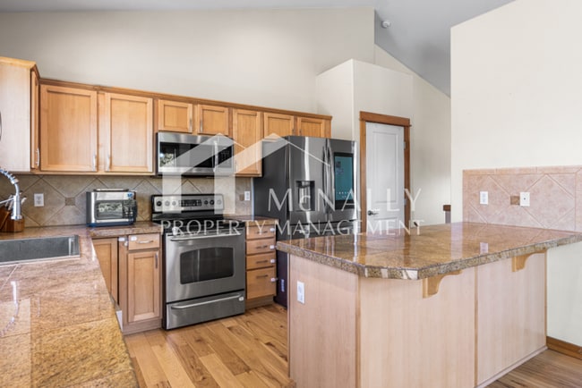 Photo - Beautiful Craftsman Home in the Desirable Southlake Ridge Community