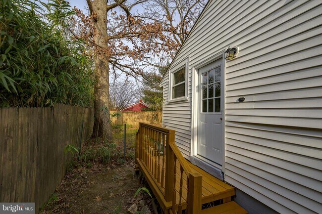 Photo - 10022 Brunett Ave