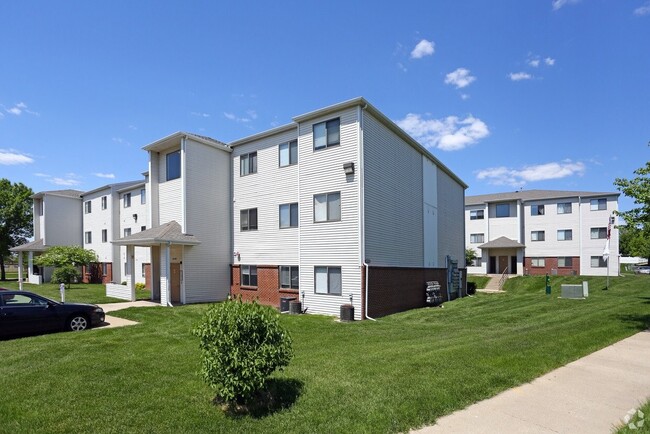 Building Photo - 3404 Queen Dr SW Rental