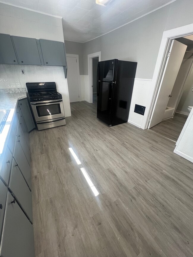 Photo - 334/336 Parkdale Ave. Unit 1