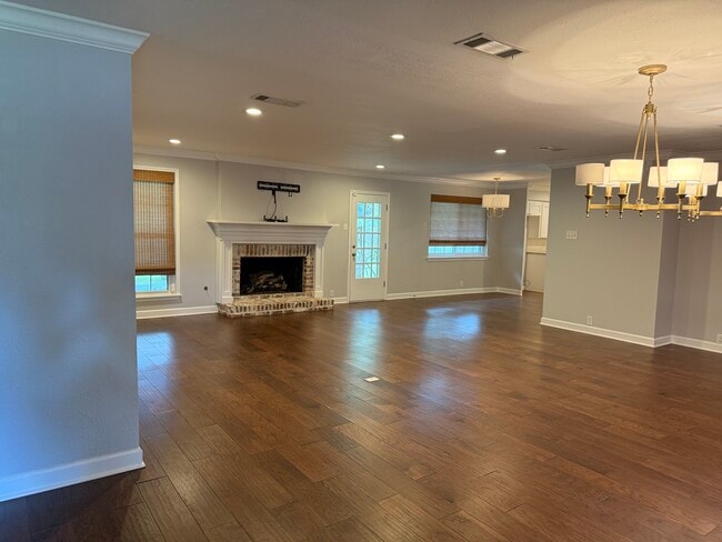 Photo - 1871 S Woodhaven St