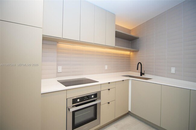 Photo - 2899 Collins Ave Unidad 1422