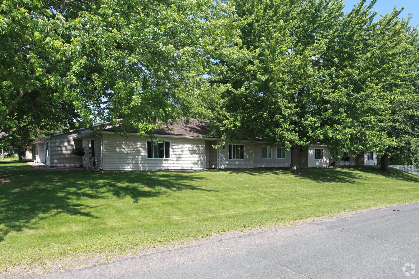 Photo - Park Place Apartments
