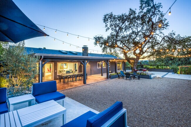 Photo - 954 Encino Vista Dr