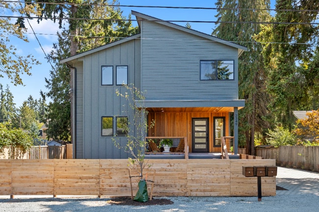 Photo - 2349 NE 127th St