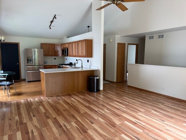 Photo - 817 Casey Ln