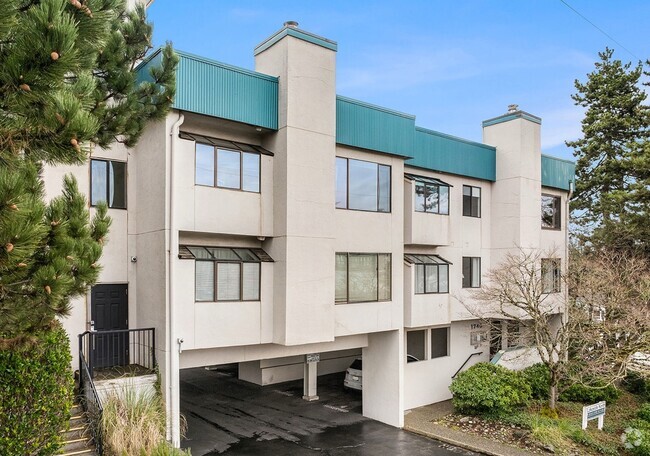 Building Photo - 1740 NE 86th St Unit 202 Rental