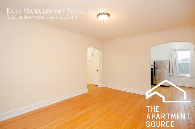 Photo - 5421 W Montrose Ave