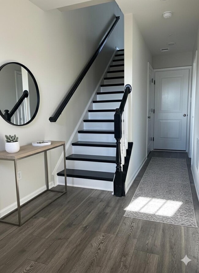 Photo - 344 Ensemble Way