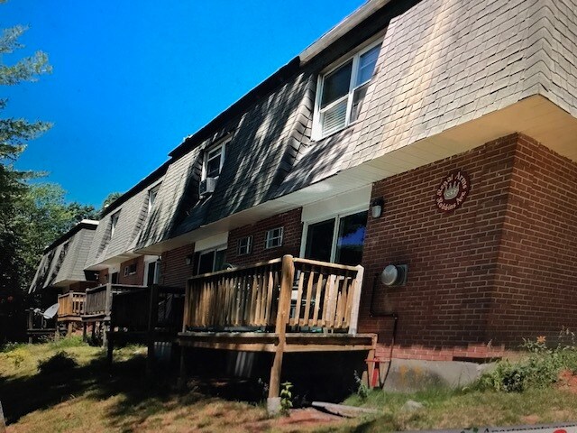 Side - 657 Robbins Ave Townhome