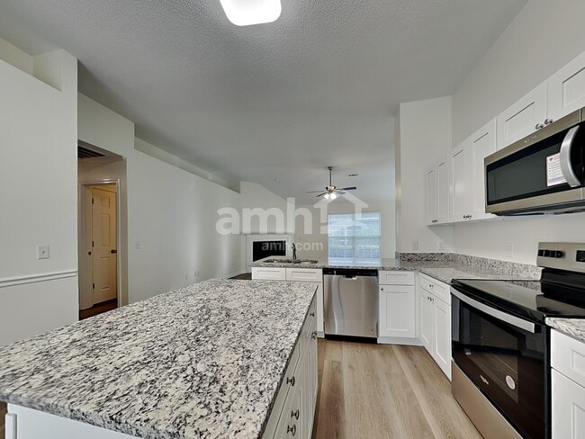 Photo - 145 Oak Ridge Cir