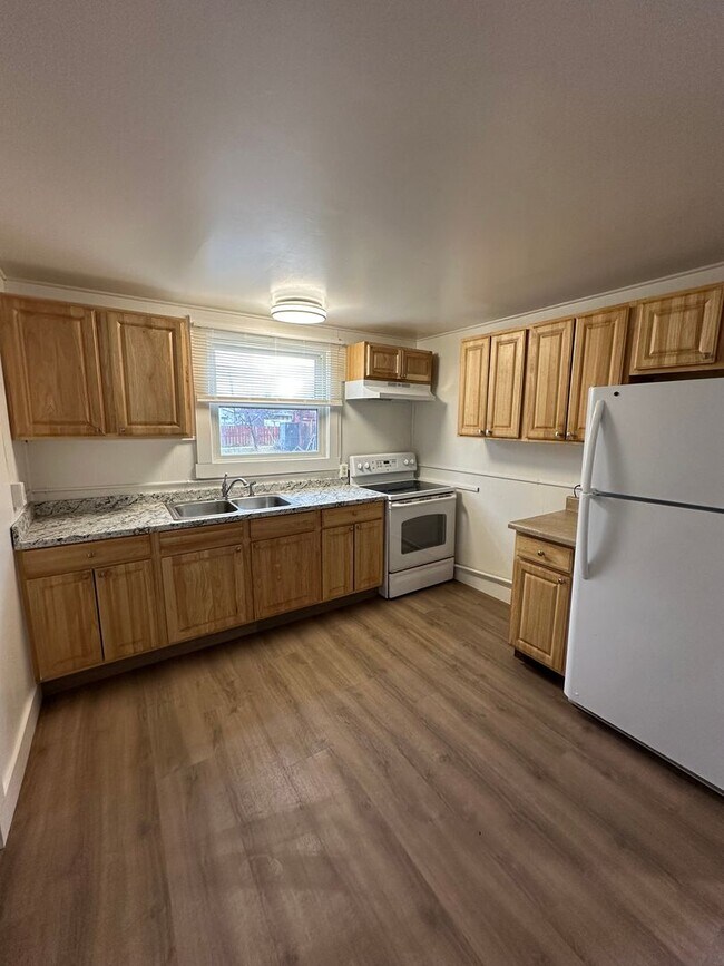 Photo - 520 7th Ave Unidad 520 1/2 7th Avenue