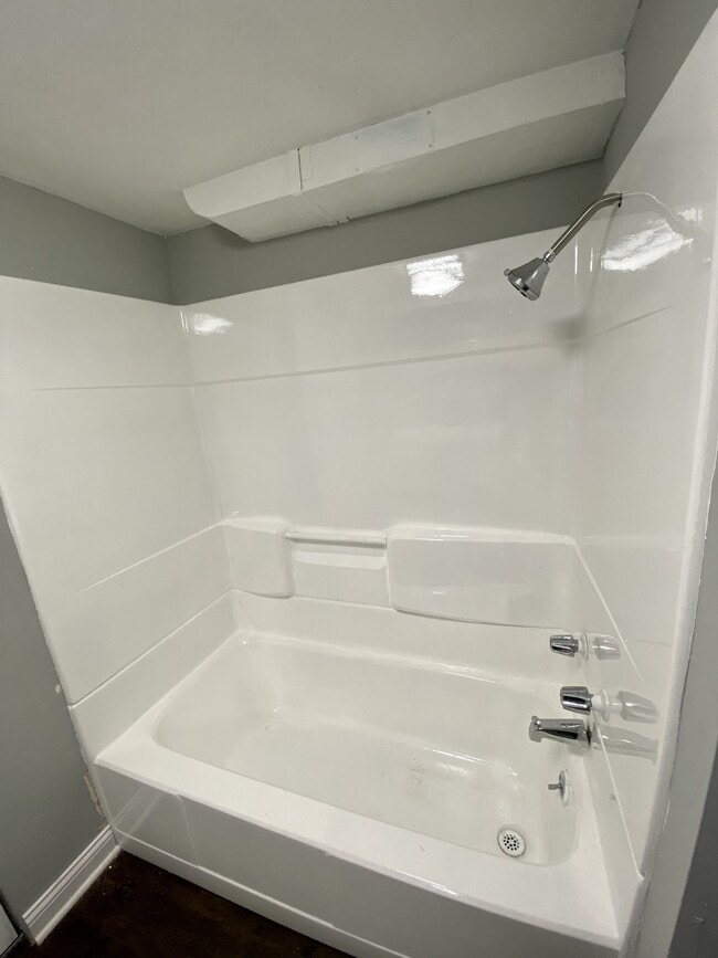 Photo - 5639 S Fairfield Ave Unit B