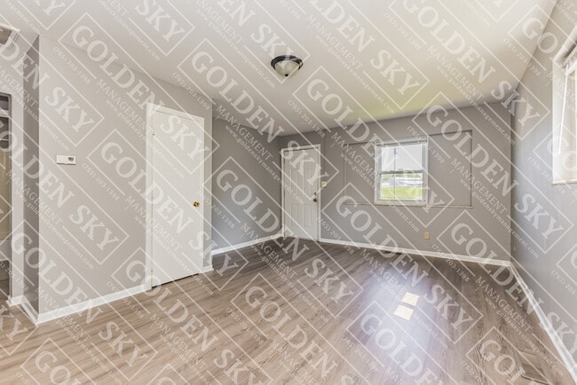 Building Photo - 1603 E Princeton Ave Rental