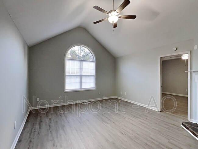 Photo - 649 Carlton Rd