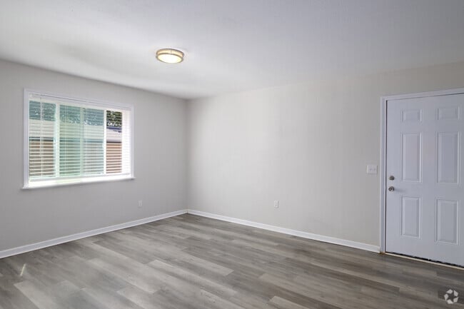 2BR, 1BA - 800SF - Living Room
