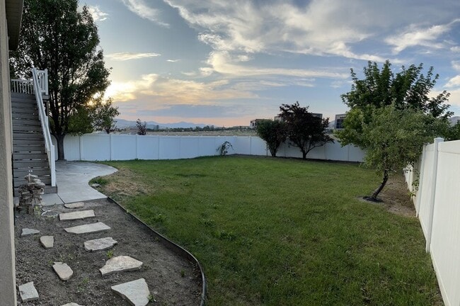 Photo - 1868 W Pointe Mdw Dr