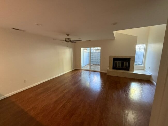 4175 Amberwood Cir