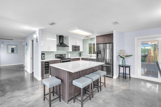 Photo - 4400 SW 37th Ave