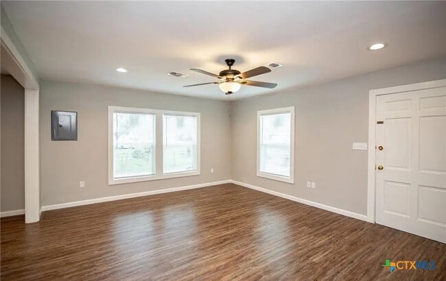 Photo - 2003 Woodlawn St