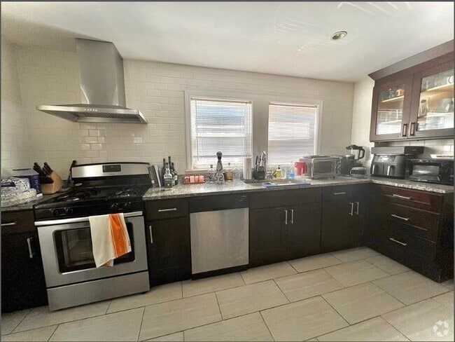 Building Photo - 224 Arlington St Unit 224 Rental