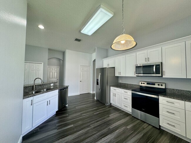 Photo - 11056 Dawnview Ln