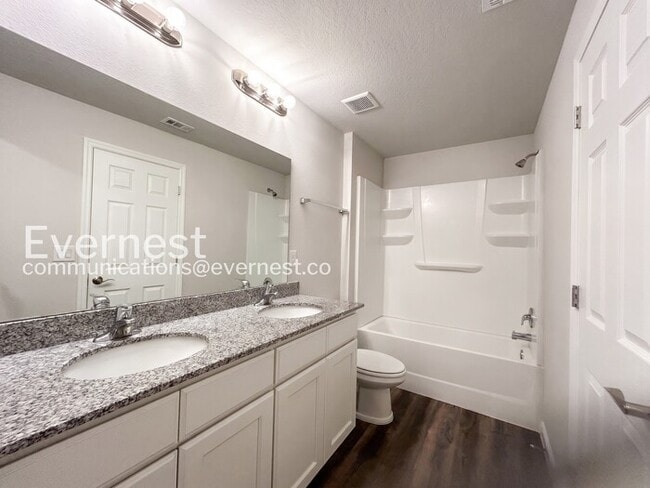 Photo - 11 Postman Ln